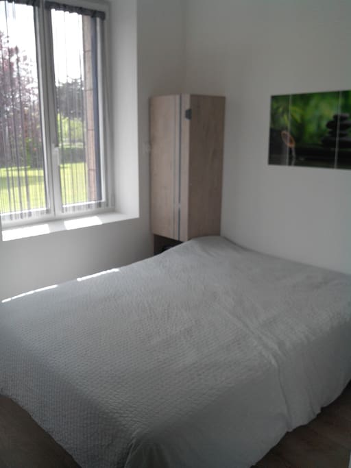 Chambre vue sur le jardin