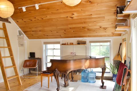 Coastal Maine Cottage