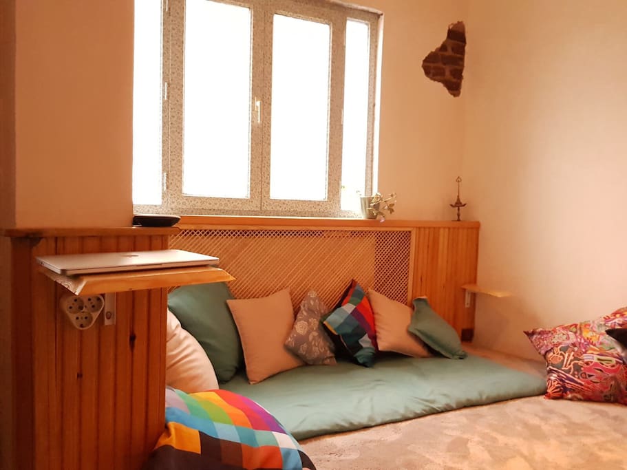 The bright and cosy living room.