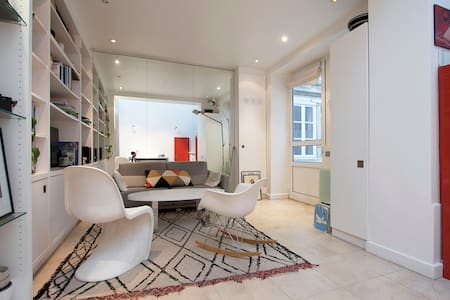 ❤️️️Loft 323sq ft Place Des Vosges Le Marais Paris
