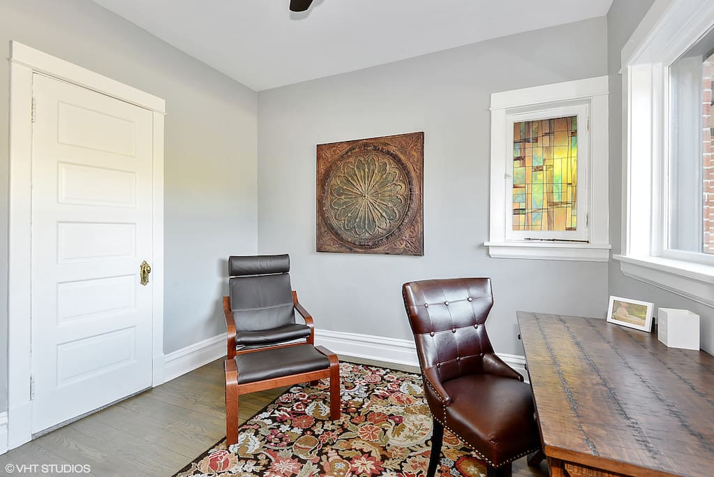 Private office with wireless and wired internet connection