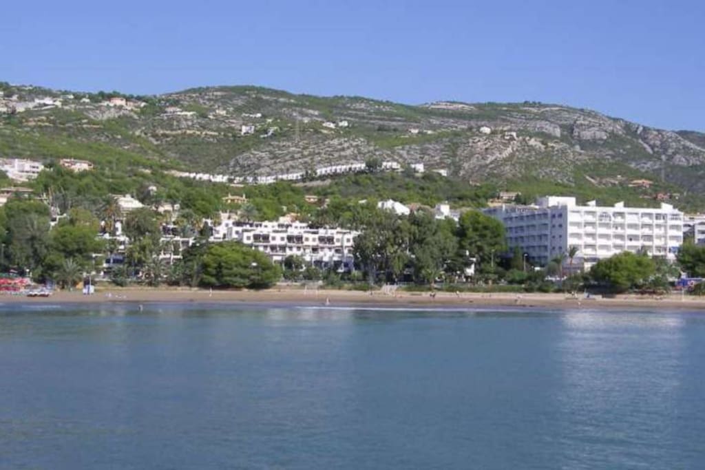Mountain and Beach. You can choice your holidays.
Mar o montaña. Puedes elegir tus vacaciones.