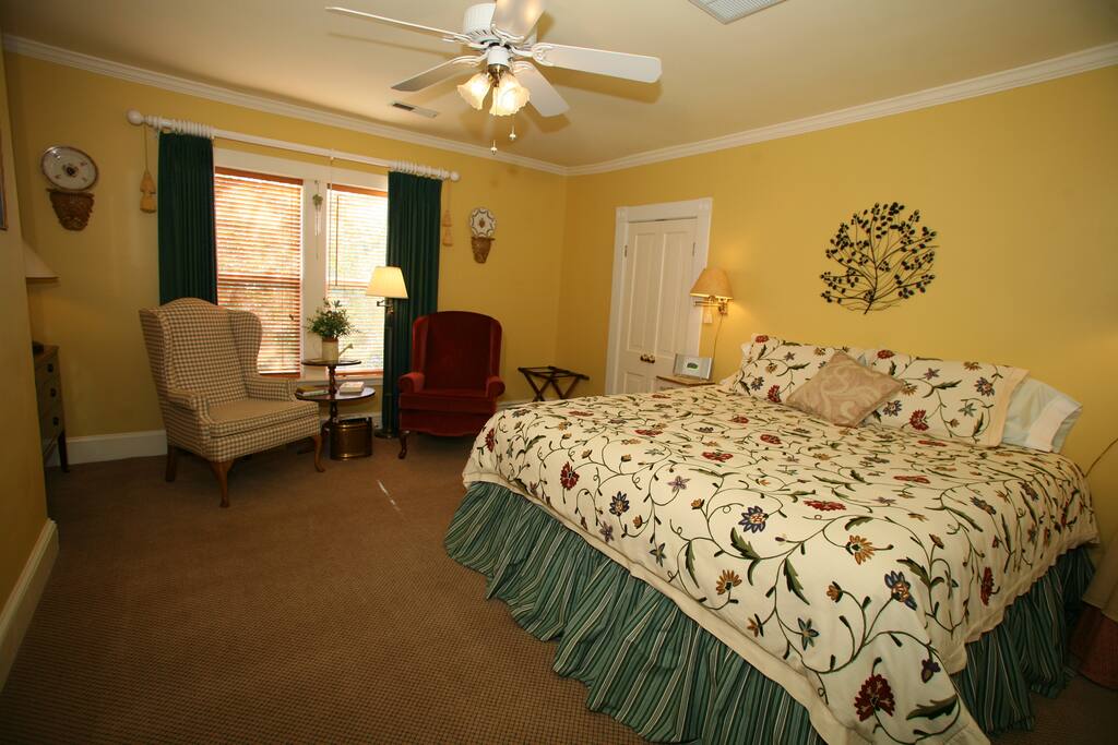 The Garden Room with TV on the 3rd Floor