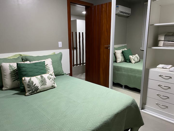 Ორადგილიანი აპარტამენტი, ორადგილიანი საწოლი, გარდერობი, სააბაზანო 