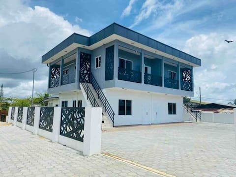 Stylish 3 room apartment fully furnished +airco