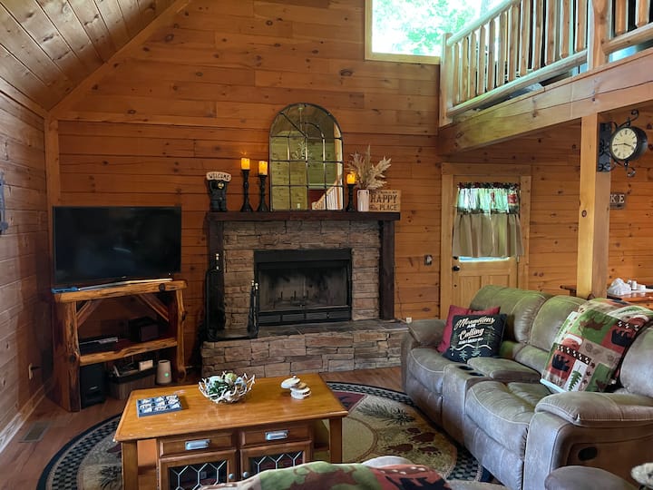 Secluded 3-bedroom Cabin On Beautiful Norris Lake - New Tazewell, TN