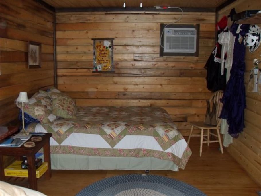 Private Bedroom with Queen Bed