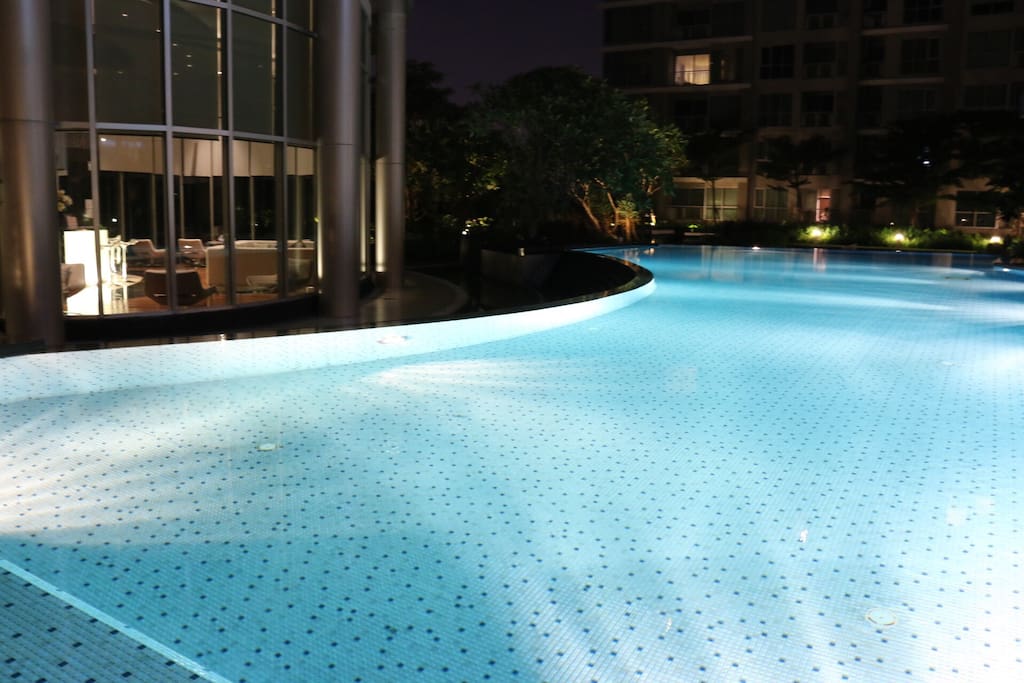 Swimming pool 泳池