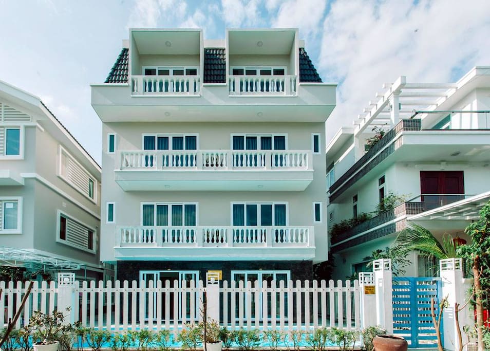 Front-side Villa KyoThu