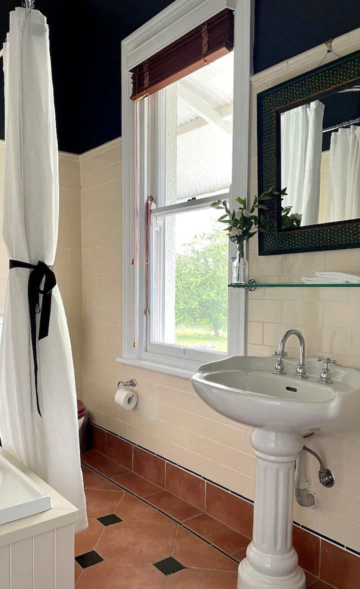 Top 10 Airbnb Vacation Rentals In Crookwell, Australia Updated 2024