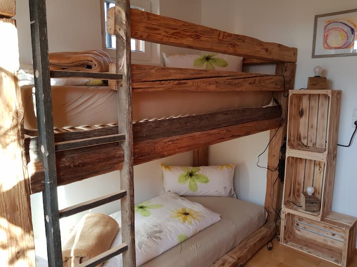 Schlumpfhausen kwenye ghorofa ya chini