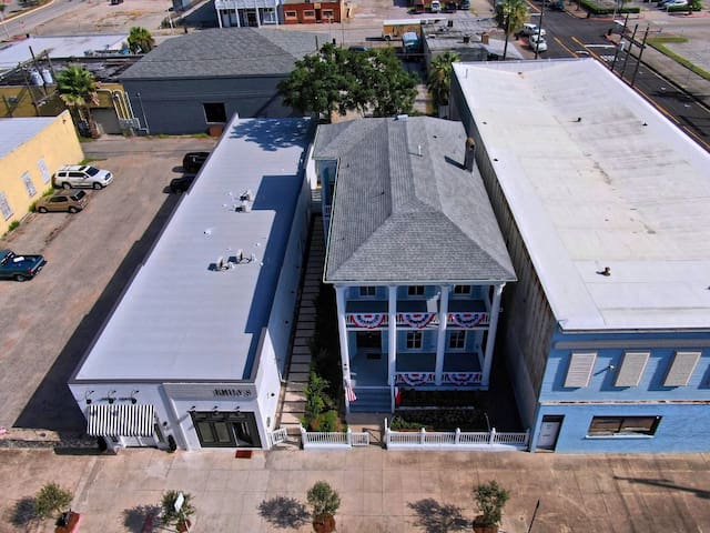Emily's Home Building and Remodeling managed Airbnb listing 1