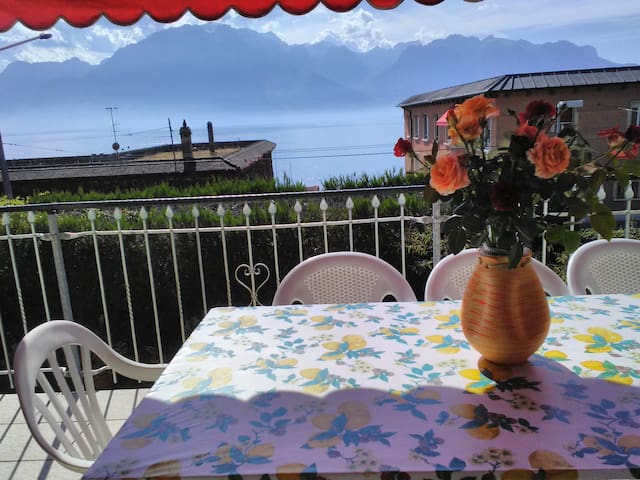 Montreux lago di Geneva per Gruppi e big family