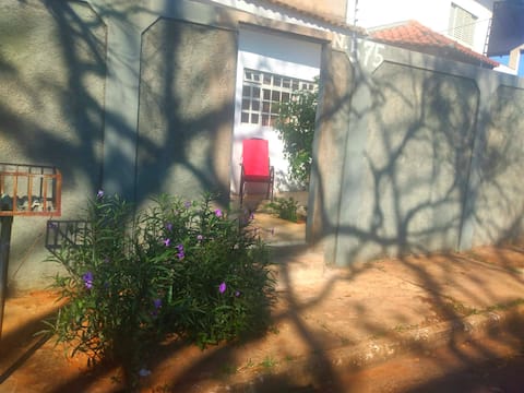 Comfortable home near Airbase and Airport