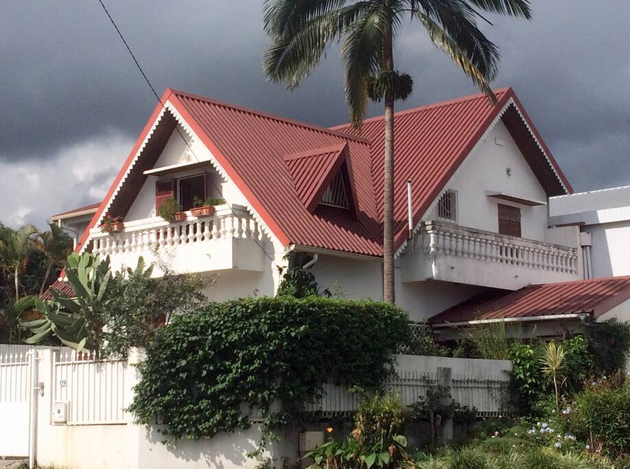 Toujours notre maison, sous un autre angle.
