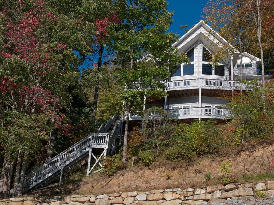 Lake Nantahala Direct lakefront Amazing views Houses for Rent in