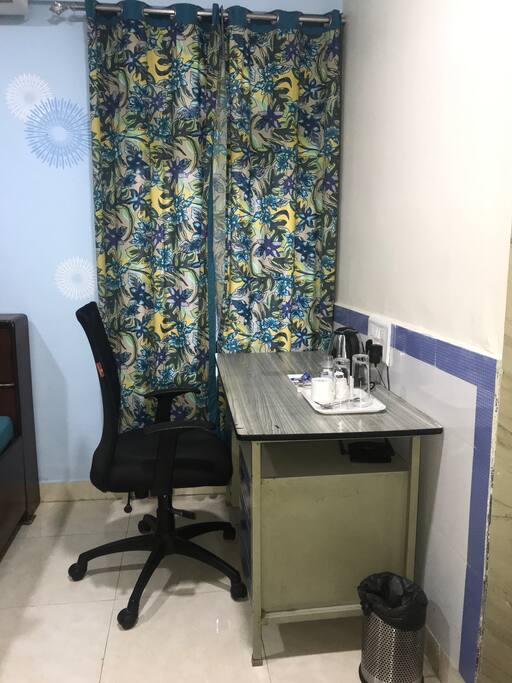 Laptop friendly workplace