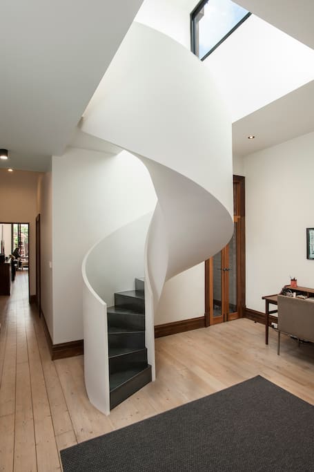 Entrance, staircase and desk area