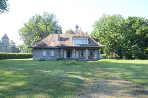 Lakefront Villa "Rose des Vents"