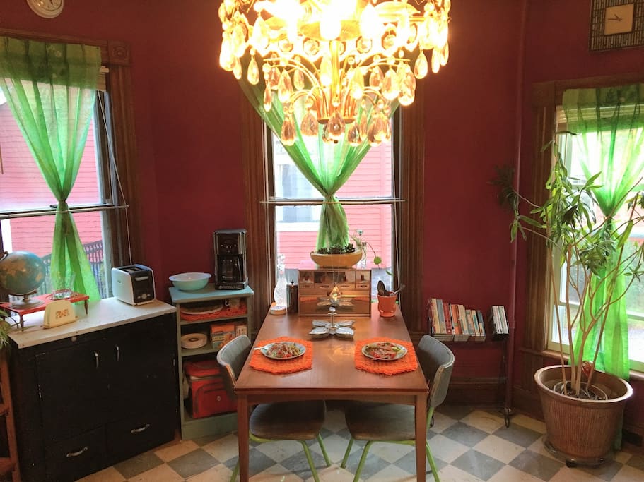 Private in-room dining/work area