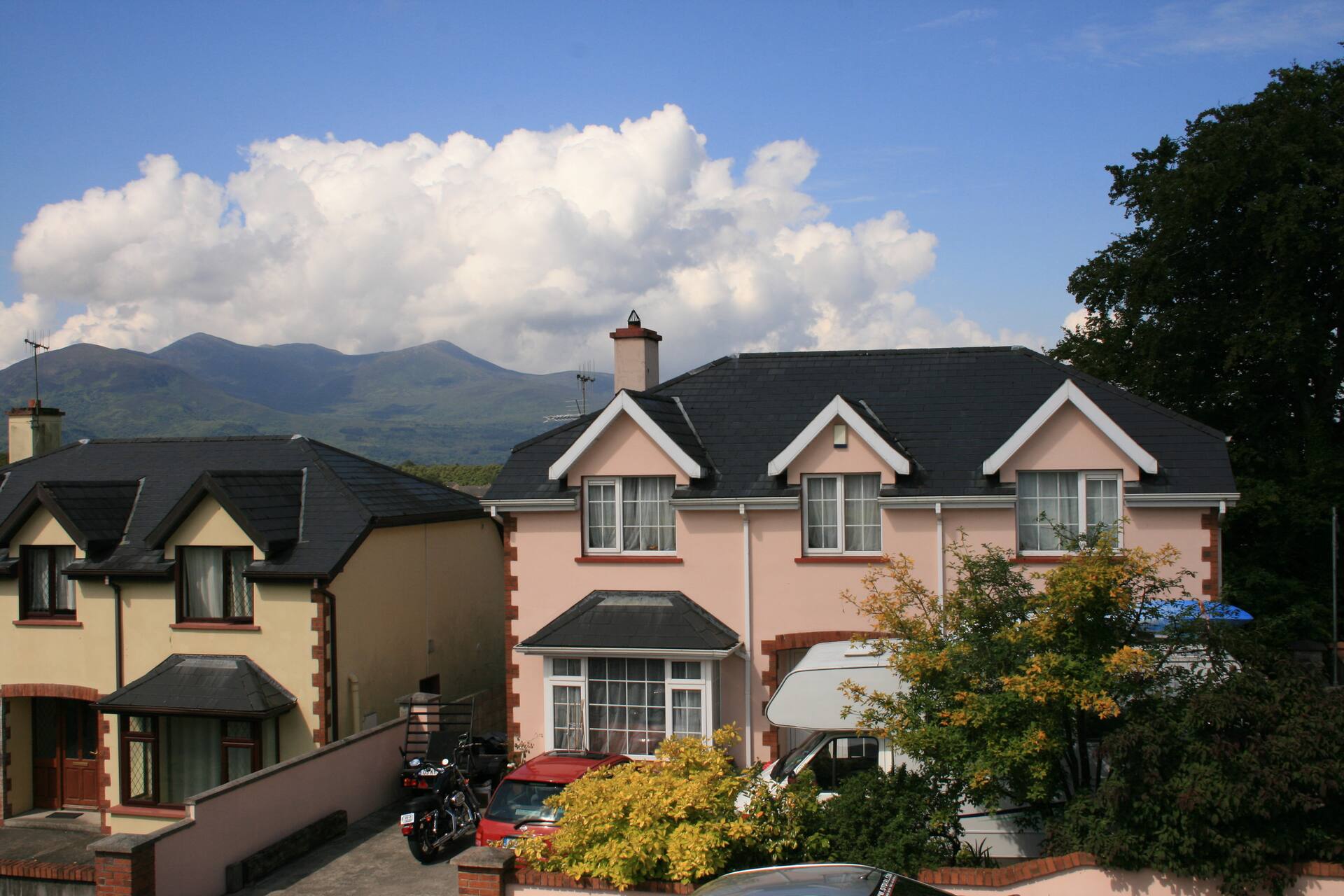 Scenic Garden Apartment Killarney and INEC