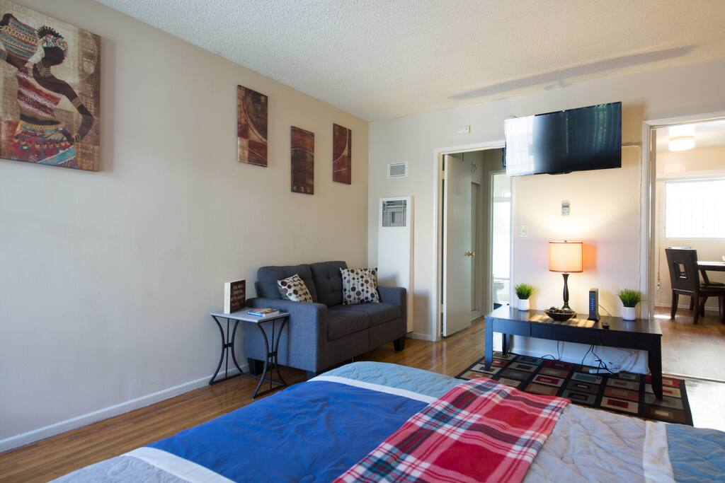 Spacious Studio in the prime of West Hollywood.