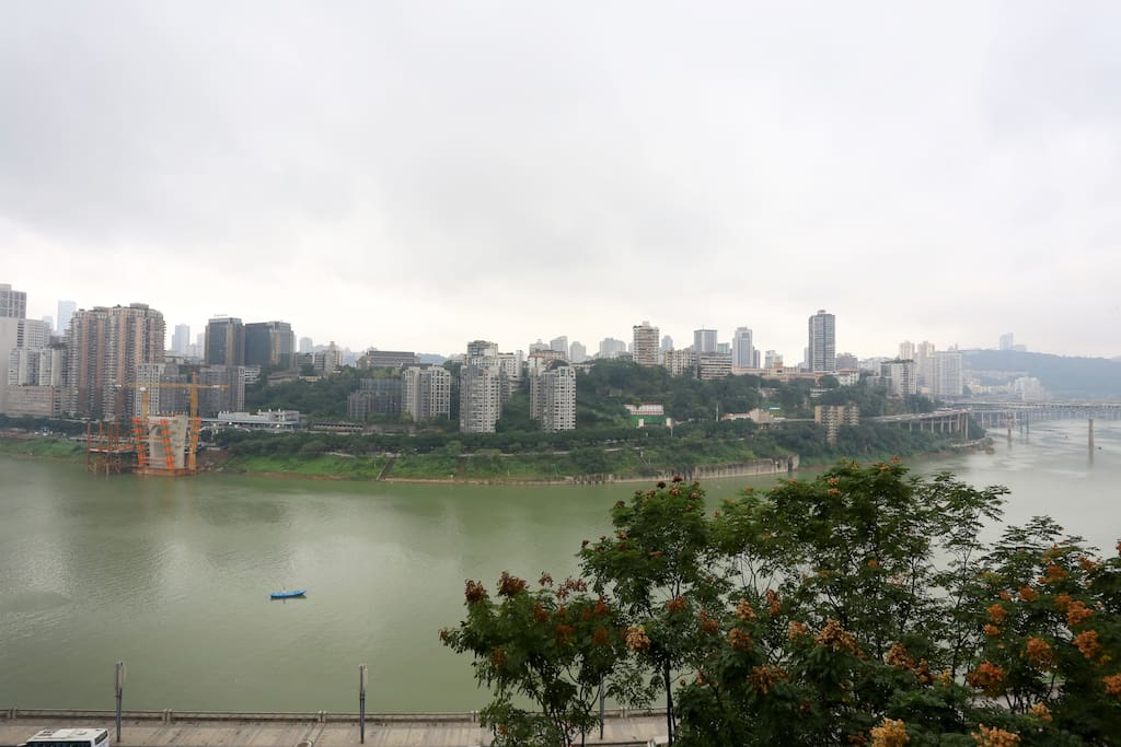 阳台江景 可看渝中半岛 嘉陵江大桥 渝奥大桥