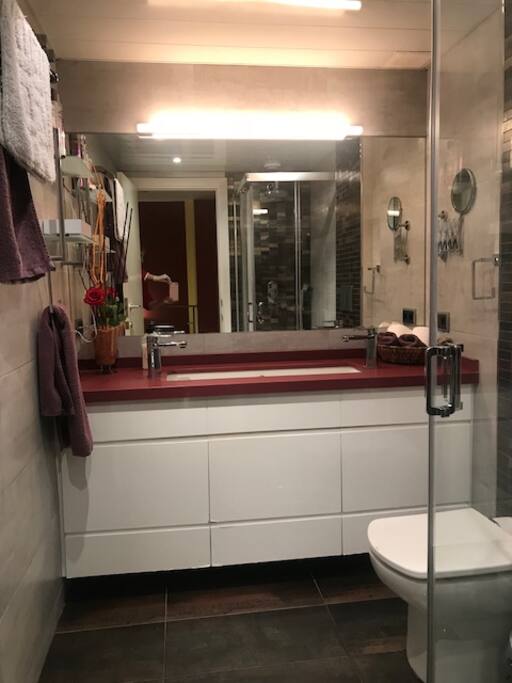Baño completo uso exclusivo