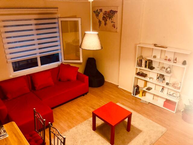 COSY FLAT NEXT to ACIBADEM,METRO,METROBUS CEVAHIR gallery image 5