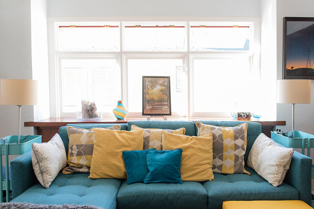 lots of natural light coming in for a cheerful greeting