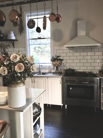 Oakhill Summer House – Escape to the Country gallery image 3