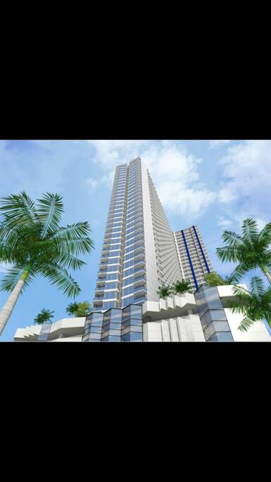 High rise building with wonderful view in patio.