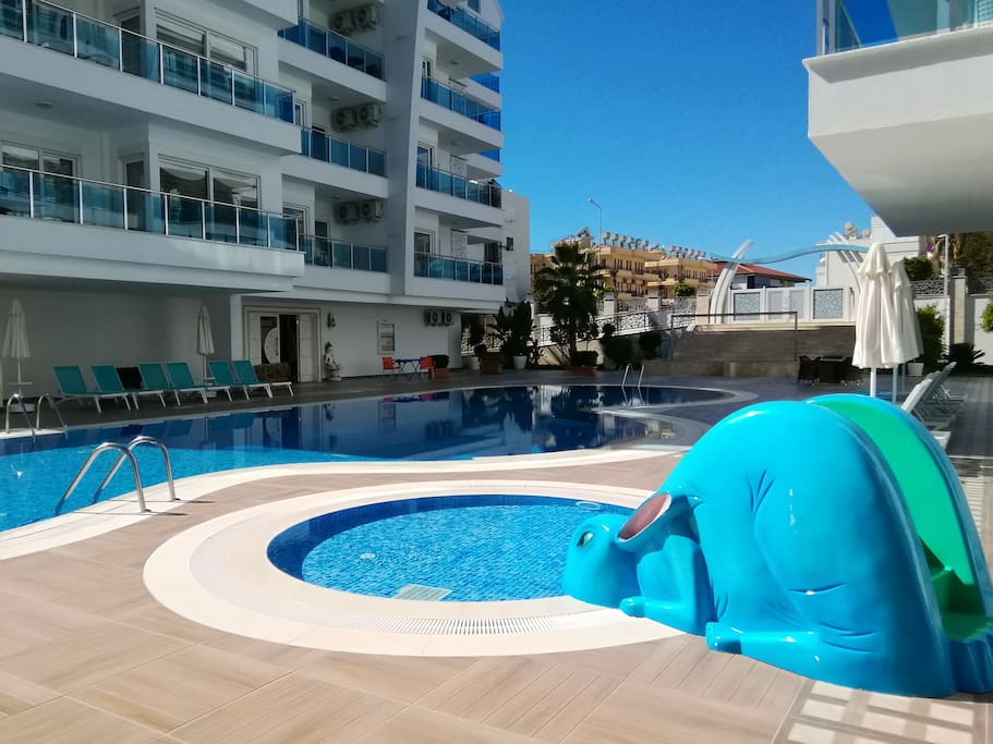 Children's swimpool