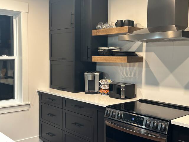 Crabbe Mountain retreat gallery image 3