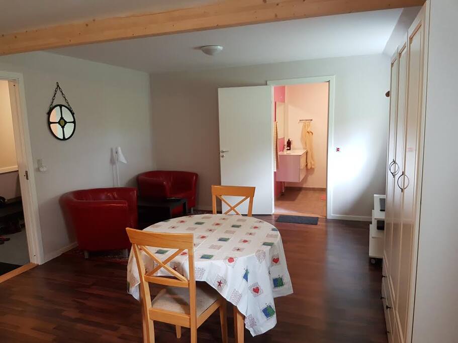 Large Double room H1