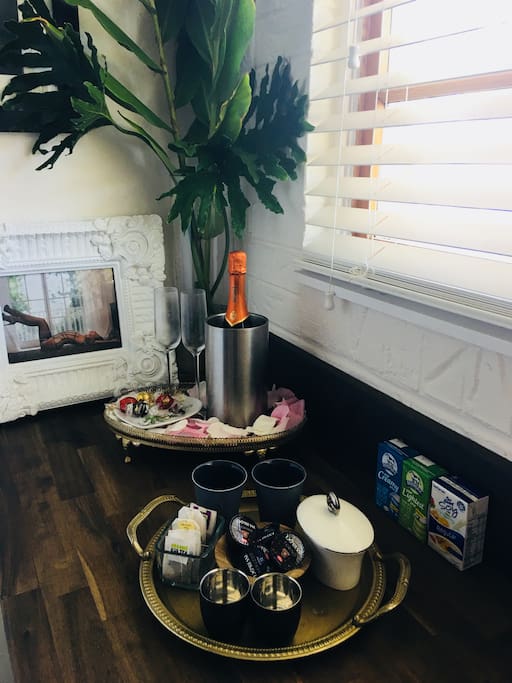 Bubbles, chocolates, tea and coffee pods on your arrival.