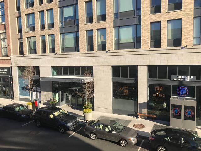 Private two-bedroom in Arts District @ Halsey55 gallery image 5