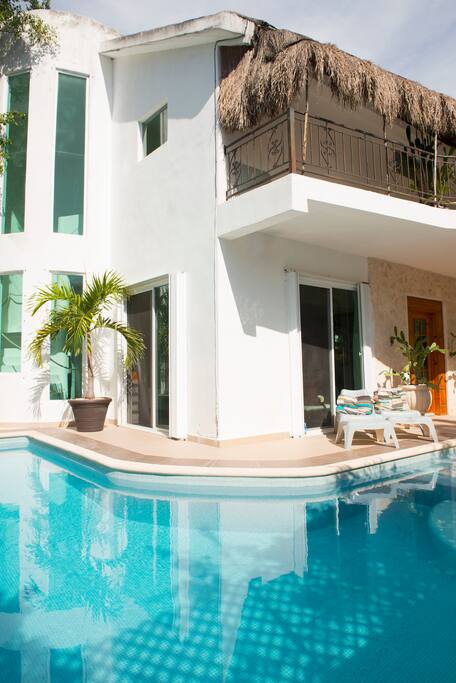 Outside front area with pool