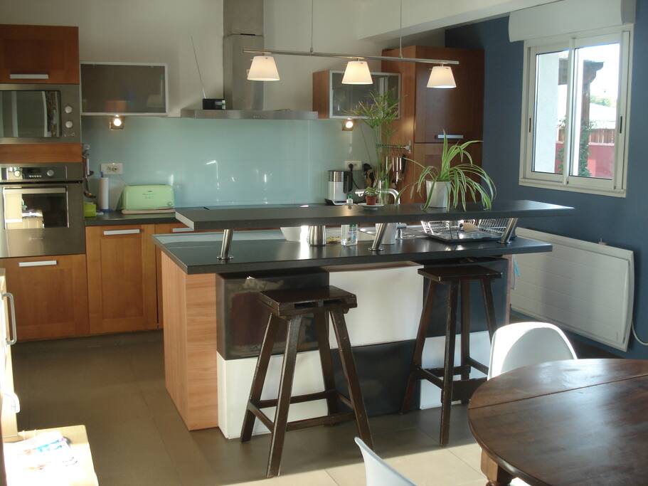 Cuisine ouverte sur salon et terrasses
