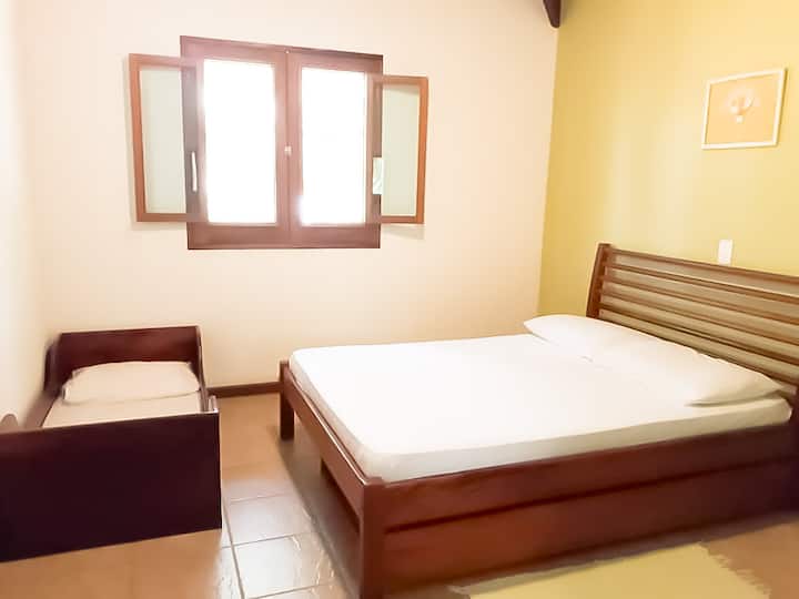 Double Green Suite sa stropnim ventilatorima.