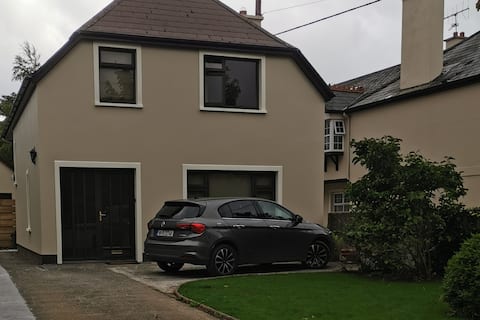 Popular Airbnb listing: Deer Lodge in Killarney