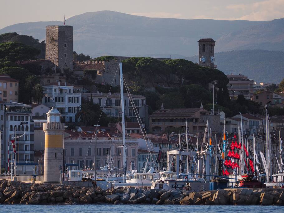 Le Suquet à Cannes : vieille ville à 10 mm à pieds de Blue Dream.
