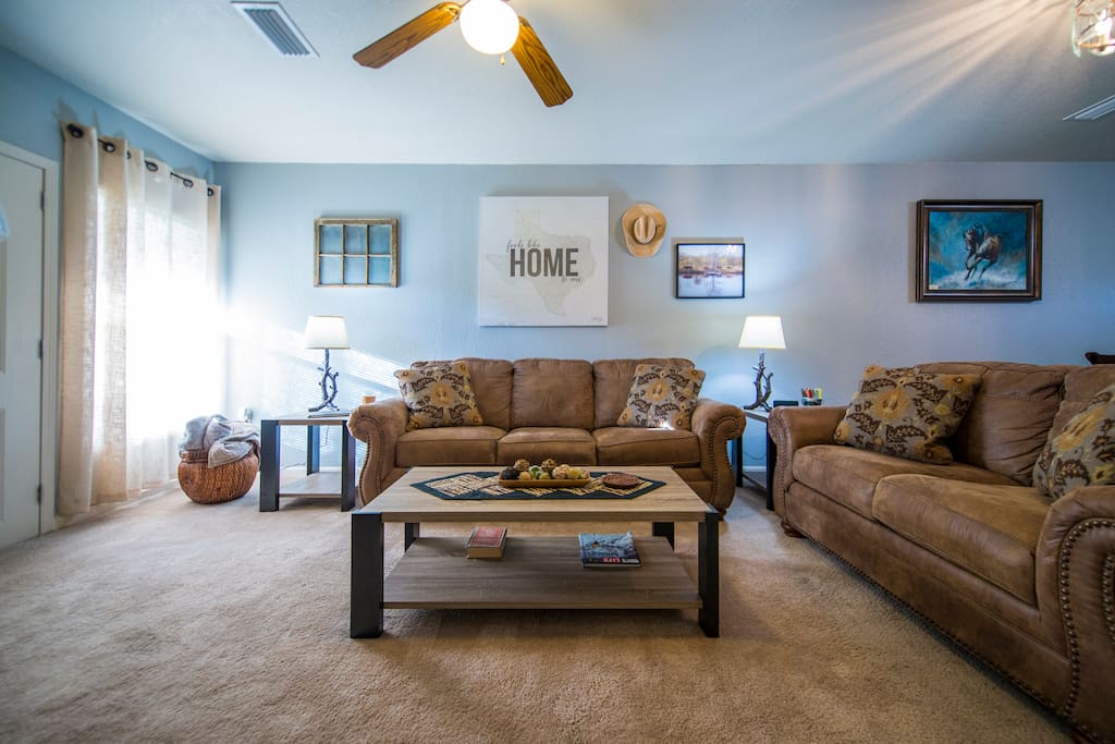 Echt House (The Ranch) Near Magnolia & Baylor Houses for Rent in