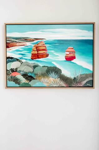 Anchors Beach House 4-Bedroom 12Apostles FREE WIFI gallery image 5