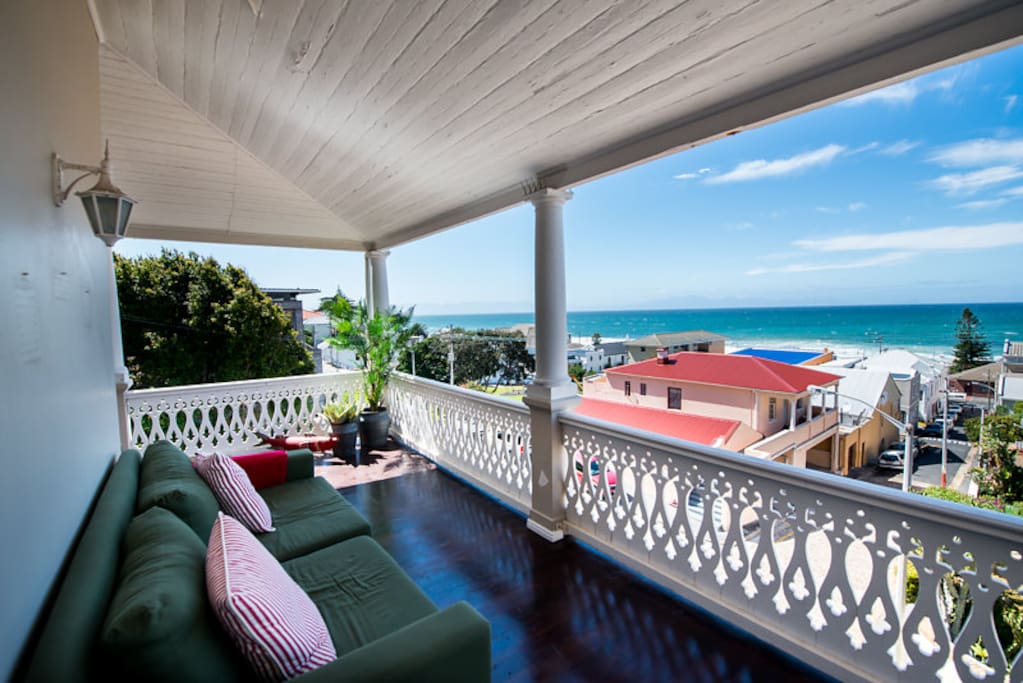Relax and watch whales form the veranda