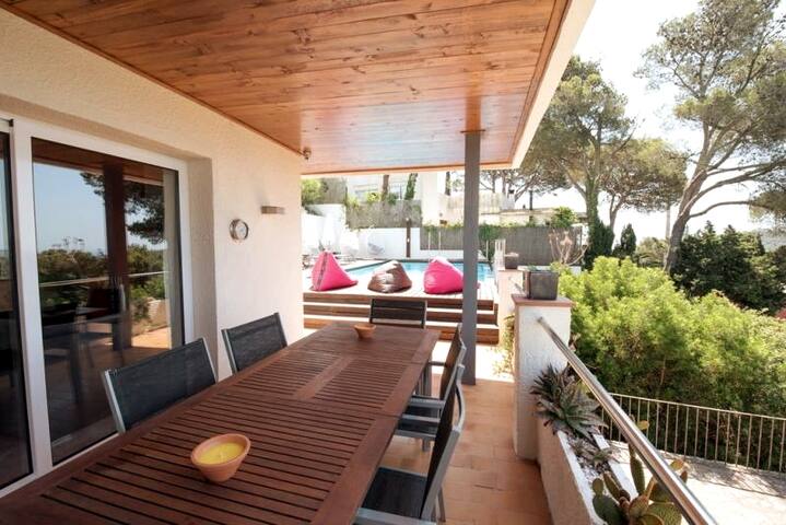 Begur Home with a view: Perfect for large families gallery image 4