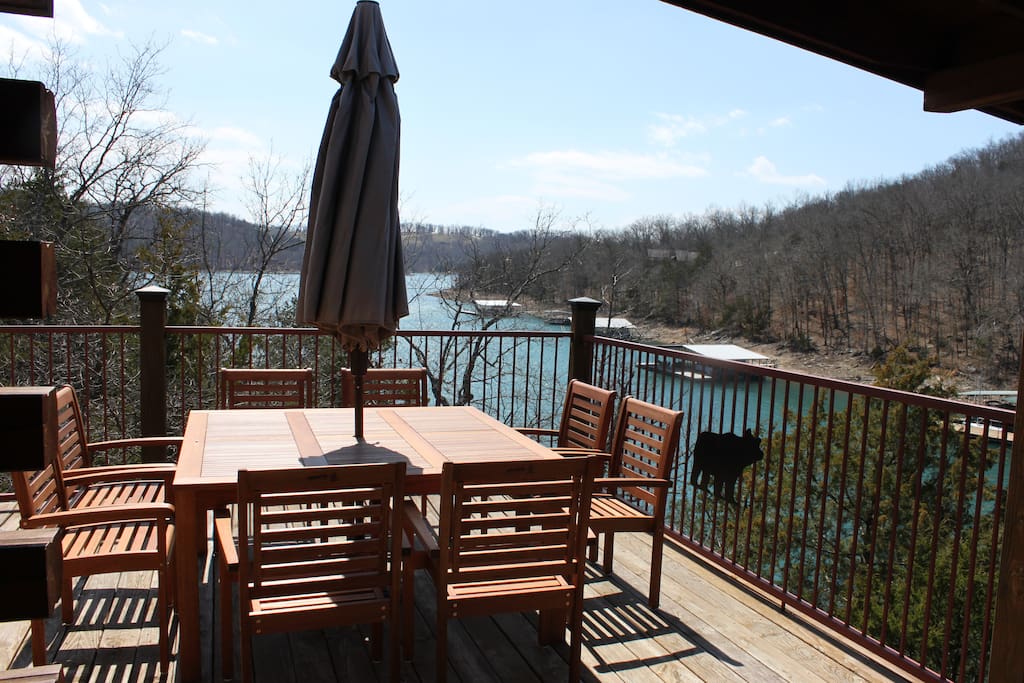 Upper deck with great water views in all seasons!