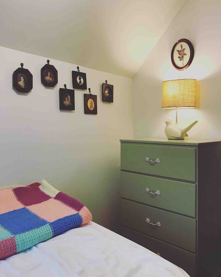 The view in my cozy small single bedroom. 