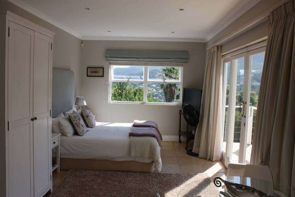 View from kitchenette towards the bed