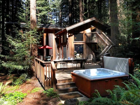 SECReT GARDeN: Hot Tub Deck Redwoods Woodstove